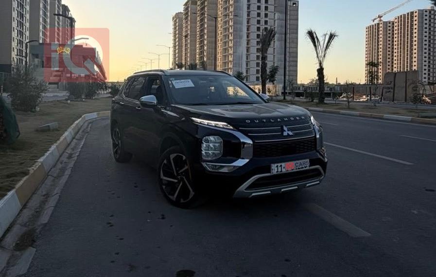 ميتسوبيشي اوتلاندر